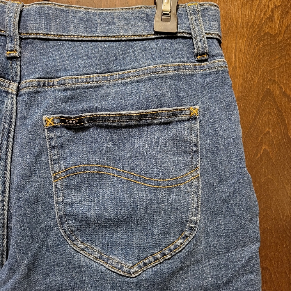 Lee Capri Jeans - Picture 6 of 10